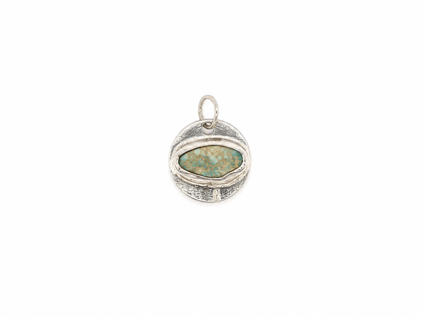 attraction pendant
